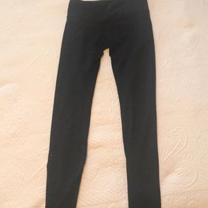 Black lululemon leggings